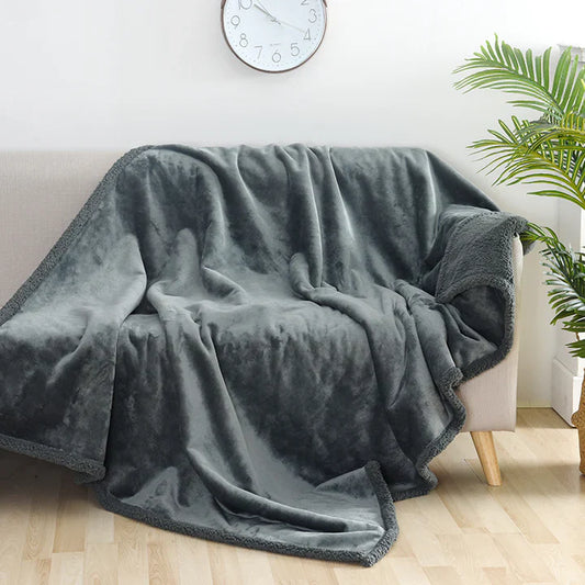 Cuddle Puddle Waterproof Blanket – Your Ultimate Protection Against Messes and Stains!